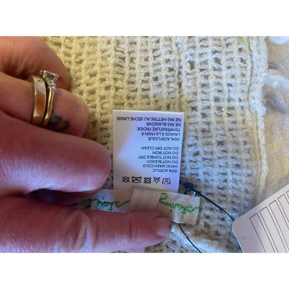 NWT Staring at Stars Anthropologie Loose Knit Ivory Cozy Chunky Infinity Scarf - Picture 12 of 12